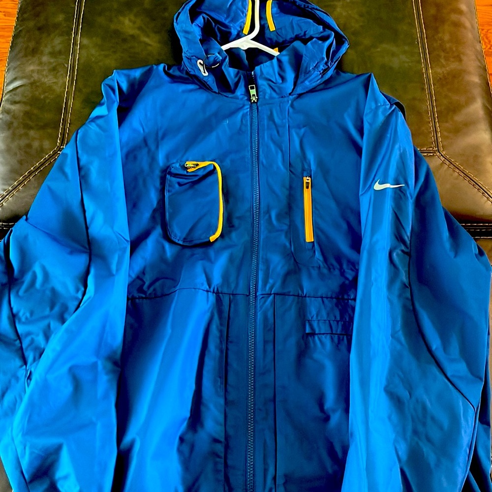 Nike XXL Hooded Running Jacket